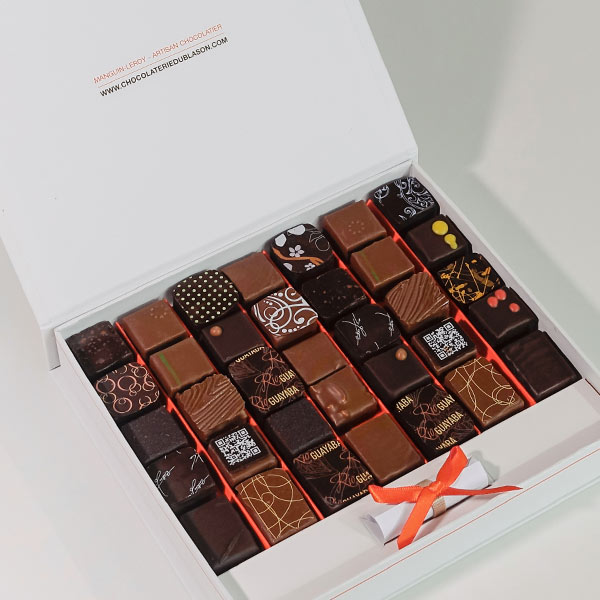 Coffret “St Domingue” : 35 bonbons de chocolat